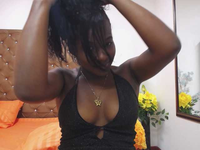 Capturi de ecran de difuzare MelaniaTomson