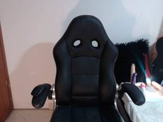 Capturi de ecran de difuzare MelanieJenner