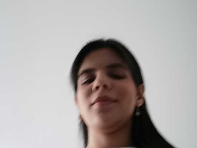 Capturi de ecran de difuzare MELANYSUMMER