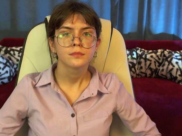 Capturi de ecran de difuzare MellisaConell