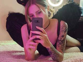 Chat video erotic meowVivienne