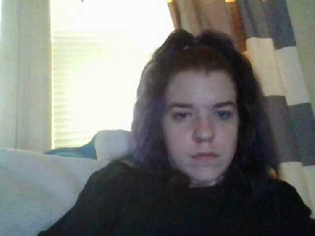 Capturi de ecran de difuzare AmericnBarbie