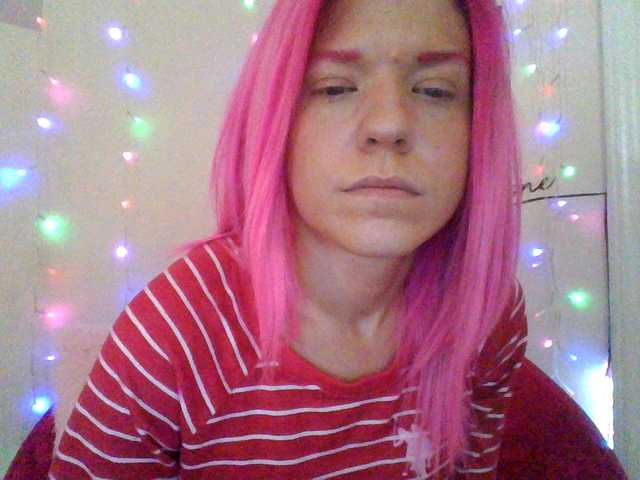 Capturi de ecran de difuzare AmericnBarbie