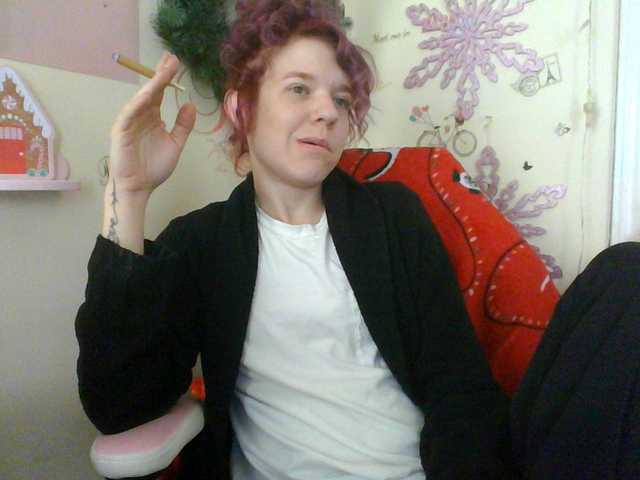 Capturi de ecran de difuzare AmericnBarbie