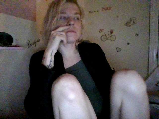 Capturi de ecran de difuzare AmericnBarbie