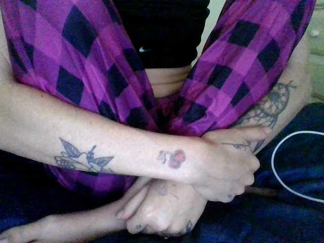 Capturi de ecran de difuzare AmericnBarbie