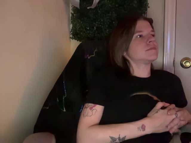 Capturi de ecran de difuzare AmericnBarbie