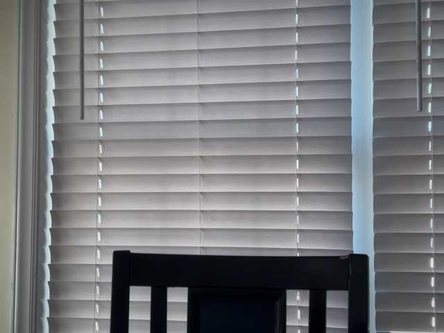 Capturi de ecran de difuzare AmericnBarbie