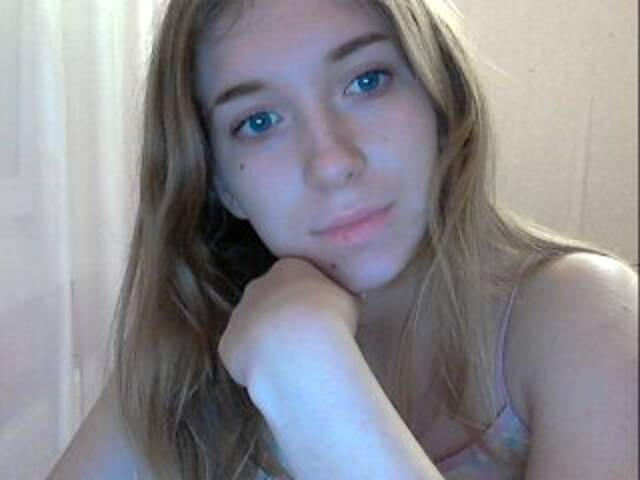 Capturi de ecran de difuzare meryylin