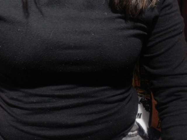 Capturi de ecran de difuzare messybitch