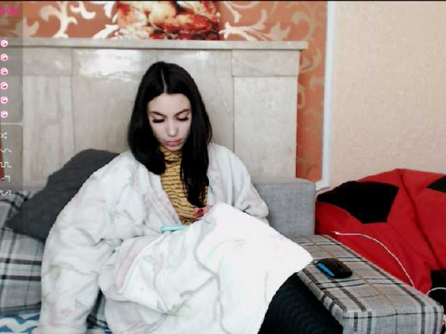 Capturi de ecran de difuzare mHotCherryX