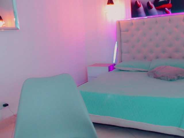 Fotografii mia-candyh Hello my loves, welcome to my room .... ready to have fun. ??