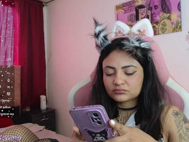 Capturi de ecran de difuzare MiaAngel