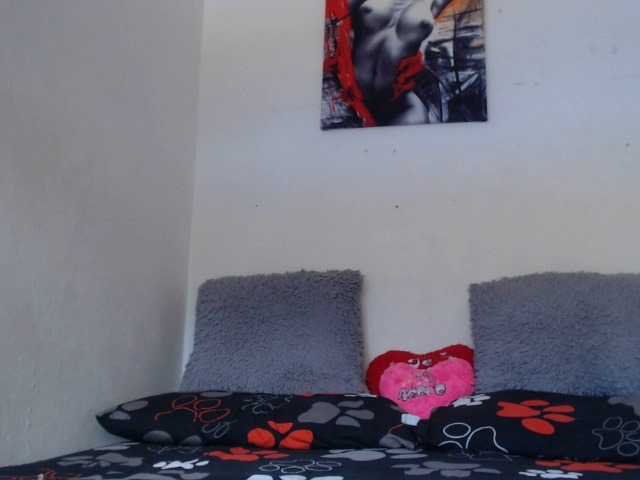 Capturi de ecran de difuzare miadumontt