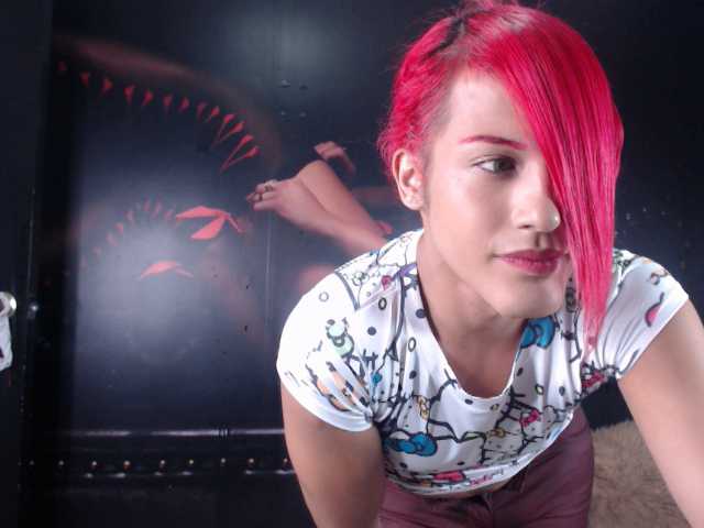 Capturi de ecran de difuzare MIAFOXXX1