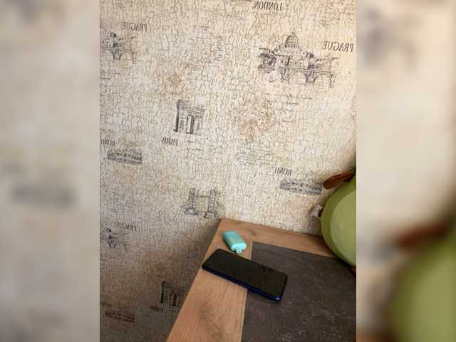 Capturi de ecran de difuzare -Violettttta-