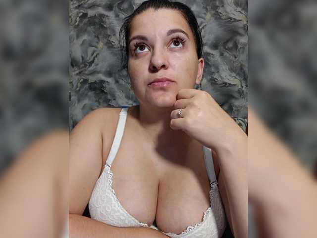 Capturi de ecran de difuzare MIALovexXx