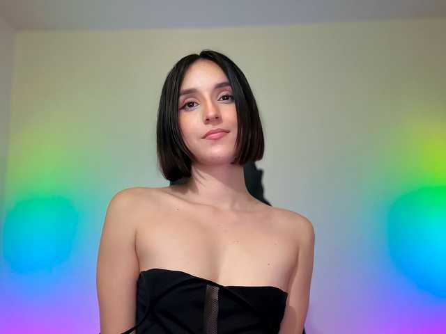 Fotografie a profilului MiaLozano