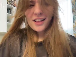Chat video erotic MiaMey