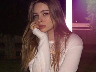 Chat video erotic MiaMey