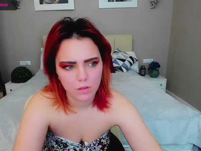 Capturi de ecran de difuzare MiaNight
