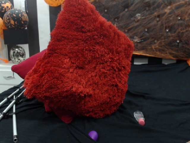 Capturi de ecran de difuzare MiaRed