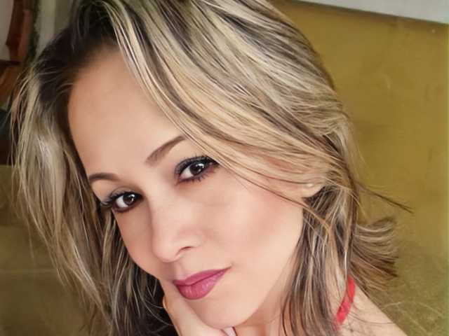 Fotografie a profilului miasirenlive