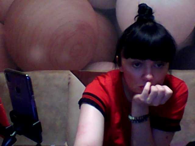 Capturi de ecran de difuzare MichelleNiks