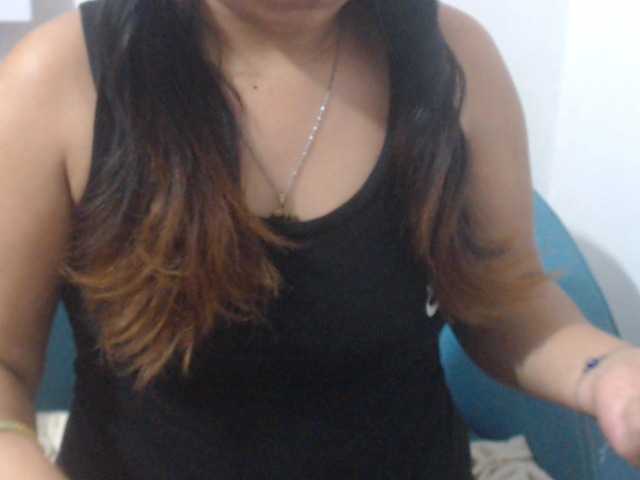 Capturi de ecran de difuzare Michellmommi0