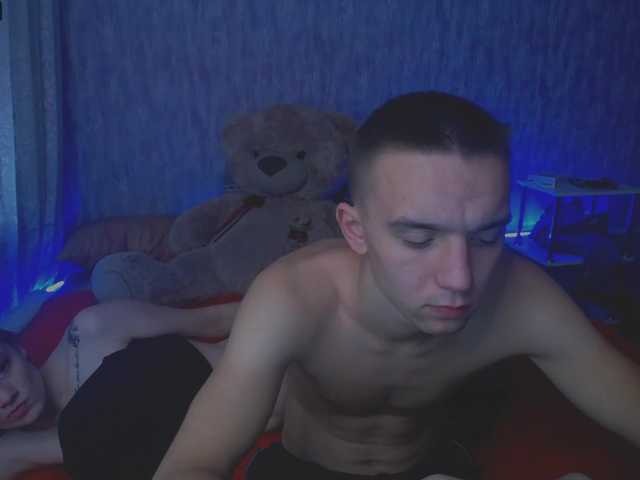 Capturi de ecran de difuzare MicRoBoomBa