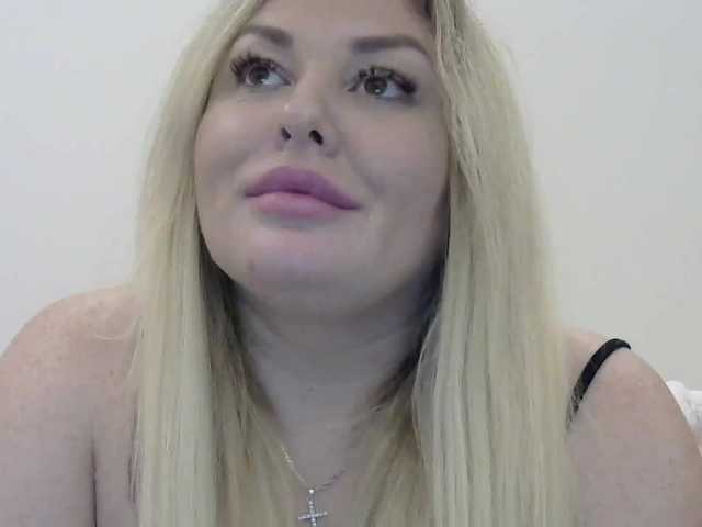 Capturi de ecran de difuzare MidnightMolly