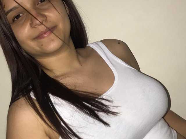 Chat video erotic MikaelaVega