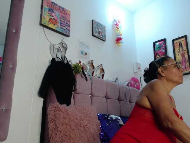Capturi de ecran de difuzare Milf-Loves