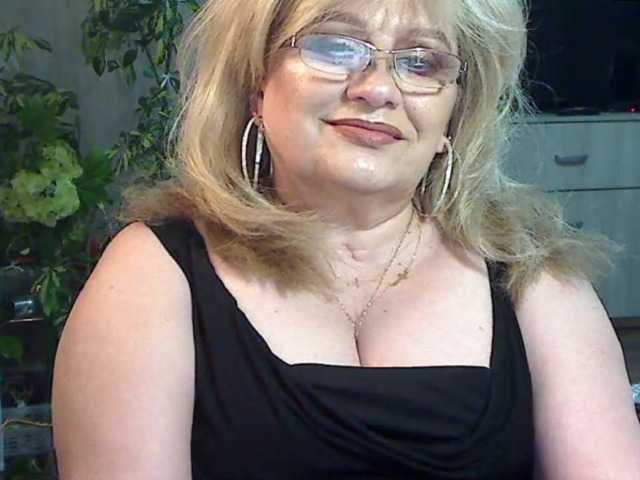 Fotografii MilfKarla Hi boys, looking for a hot MILF on a wheelchair..? if you want to make me happy, come to me;)