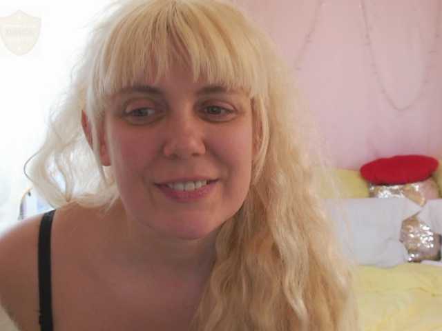 Fotografii YoungMistress Lovense ON 5 tok. FOLLOW MY TWITTER @sunnysylvia5 I am Sexy with natural beauty! Long nipples 4cm and pussy with big lips and loud orgasm in private! Like me- put love, give gifts