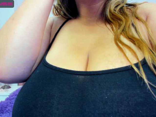 Fotografii MillyHerder Hello guys welcome to my room #slave #mistress #bigboobs #spitboobs #anal #playpussy #18 #chubby #fuckmachine