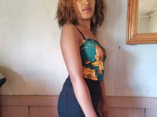 Chat video erotic Mimi8944