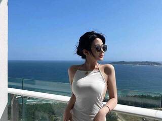 Chat video erotic Mina23ii