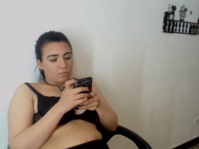 Capturi de ecran de difuzare blackmio88