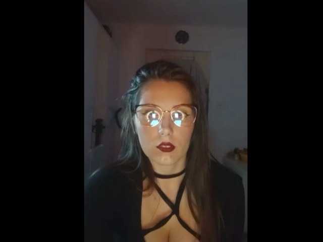 Capturi de ecran de difuzare MiraBOMB