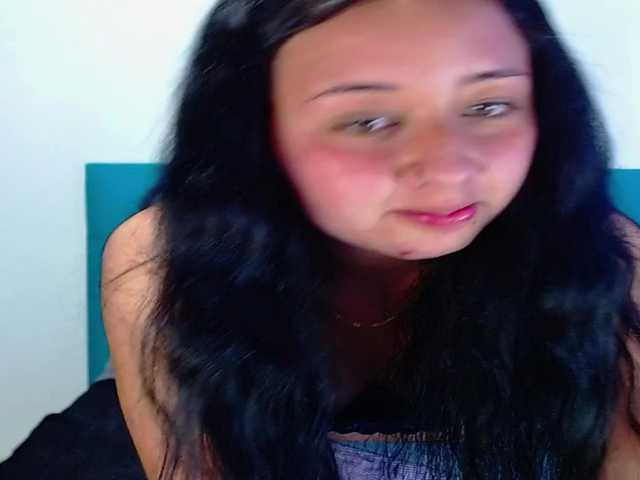 Capturi de ecran de difuzare Miss-Candy