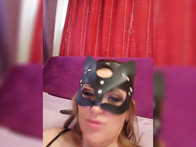 Capturi de ecran de difuzare Miss_Kiss_Kiss