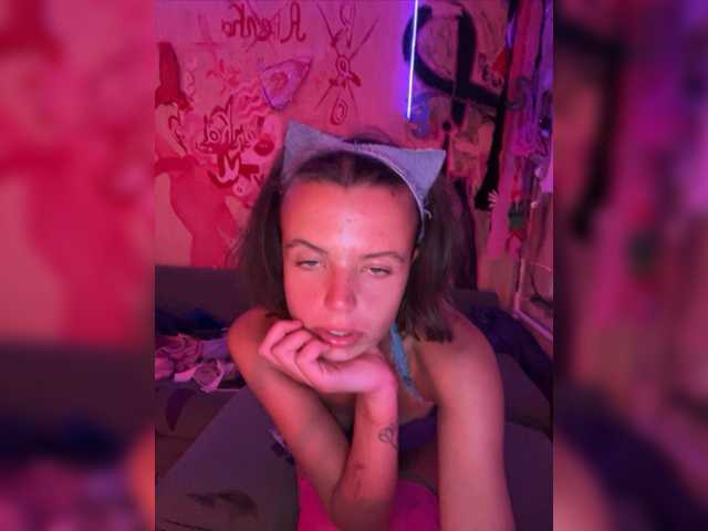Capturi de ecran de difuzare Missalienka