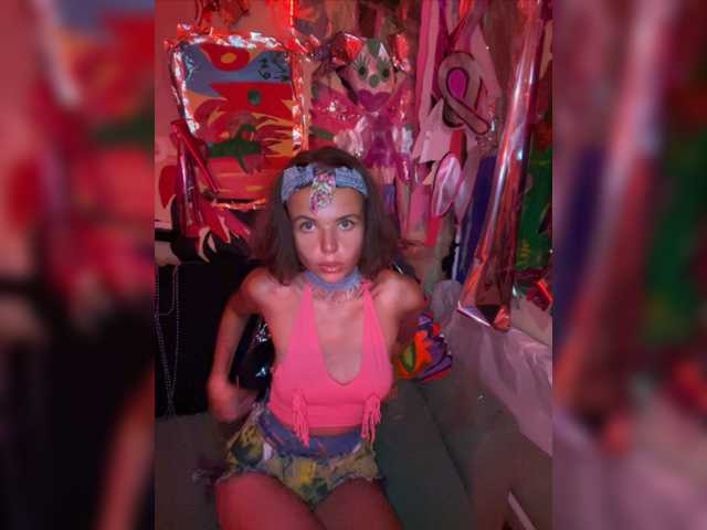 Capturi de ecran de difuzare Missalienka