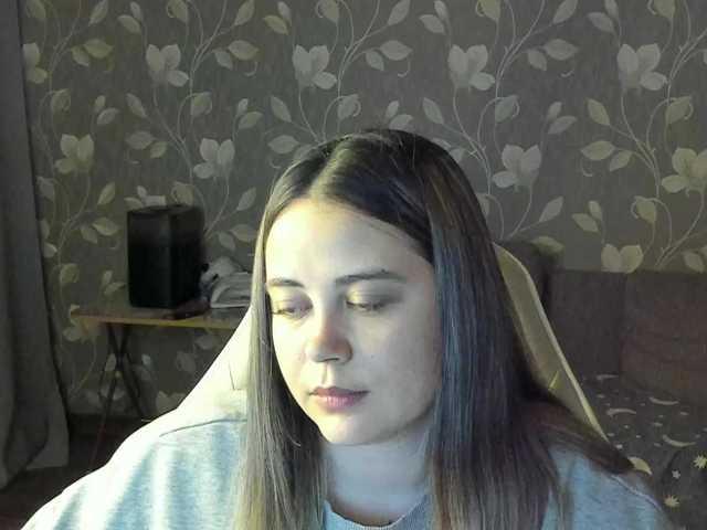 Capturi de ecran de difuzare MissAlina