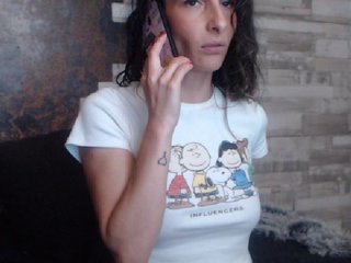 Capturi de ecran de difuzare MissAlyssia