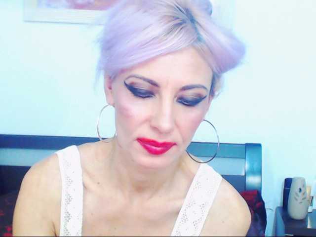 Capturi de ecran de difuzare HoneyLara