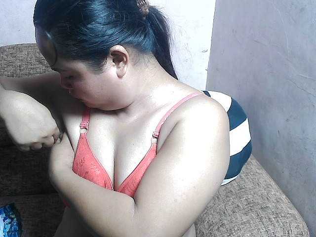 Capturi de ecran de difuzare missprettypinay