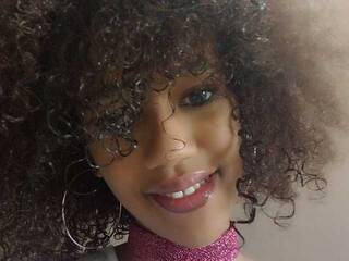 Chat video erotic MoanaFrenchy