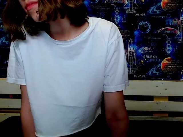 Capturi de ecran de difuzare Vladlena_